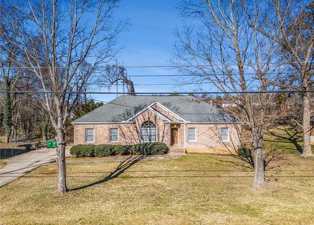 Property at 3542 Linecrest Rd, Ellenwood, GA 30294, 3 beds, 3 baths