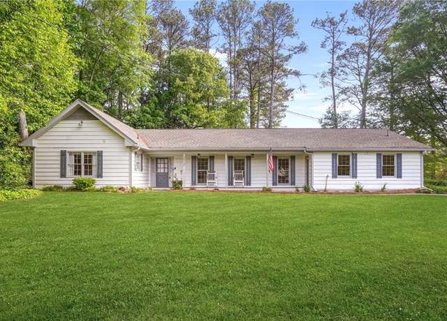 Property at 3917 Plantation Dr, Marietta, GA 30062, 3 beds, 2 baths