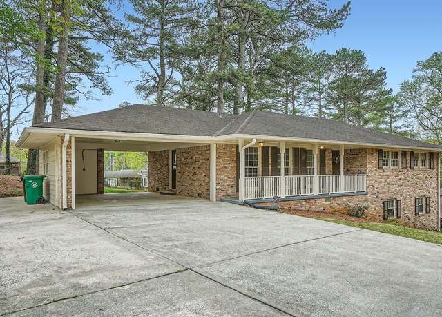 Property at 4089 Menlo Dr, Tucker, GA 30084, 3 beds, 2 baths
