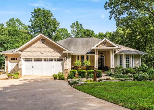 Property at 94 Dawson Dr, Dawsonville, GA 30534, 4 beds, 3.5 baths