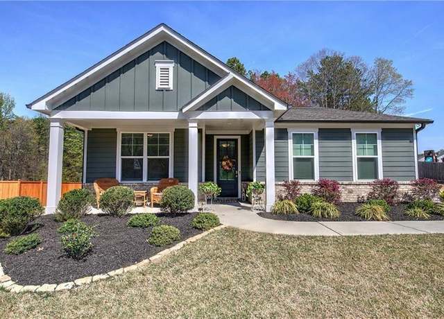 Property at 34 Mountainbrook Dr NW, Cartersville, GA 30121, 4 beds, 3 baths