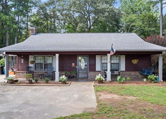 Property at 49 Southern Woods Dr, Armuchee, GA 30105, 3 beds, 2 baths
