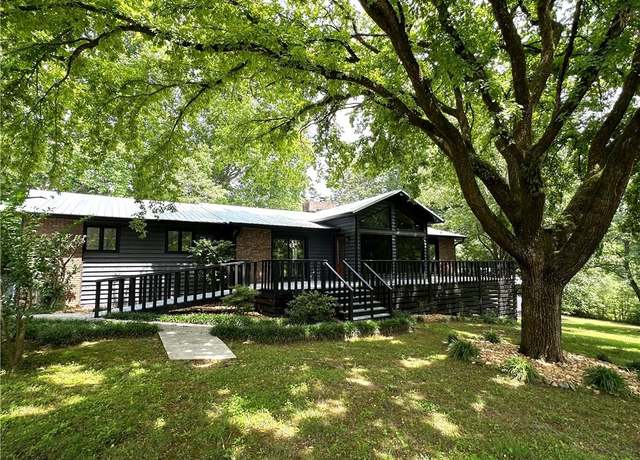 Property at 353 Craigtown Rd NE, Calhoun, GA 30701, 4 beds, 4 baths