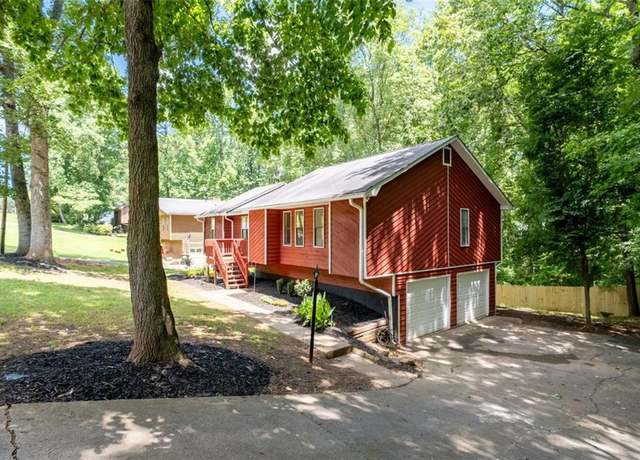 Property at 4771 N Springs Rd NW, Kennesaw, GA 30144, 5 beds, 2 baths