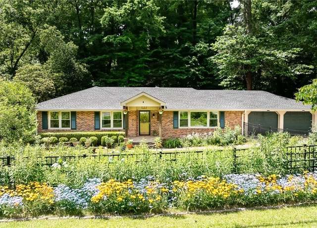Property at 1652 Oak Grove Rd, Decatur, GA 30033, 3 beds, 2 baths