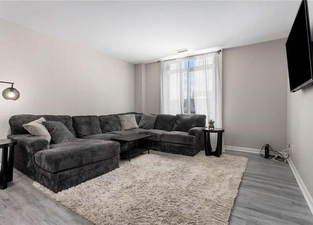 Property at 1421 Peachtree St NE #401, Atlanta, GA 30309, 2 beds, 1.5 baths