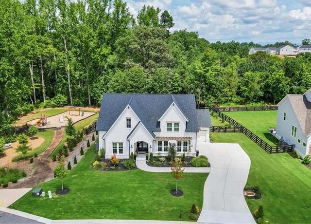 Property at 7620 Fireside Farms Dr, Dawsonville, GA 30534, 5 beds, 3.5 baths