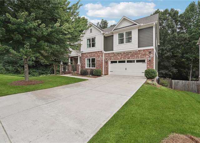 Property at 3332 Holly Glen Dr, Dacula, GA 30019, 6 beds, 4 baths