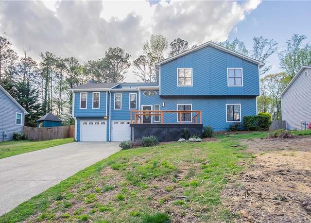 Property at 4809 Burlington Ct NW, Acworth, GA 30102, 4 beds, 3 baths