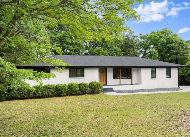 Property at 140 Kirkwood Dr, Athens, GA 30606, 5 beds, 3 baths