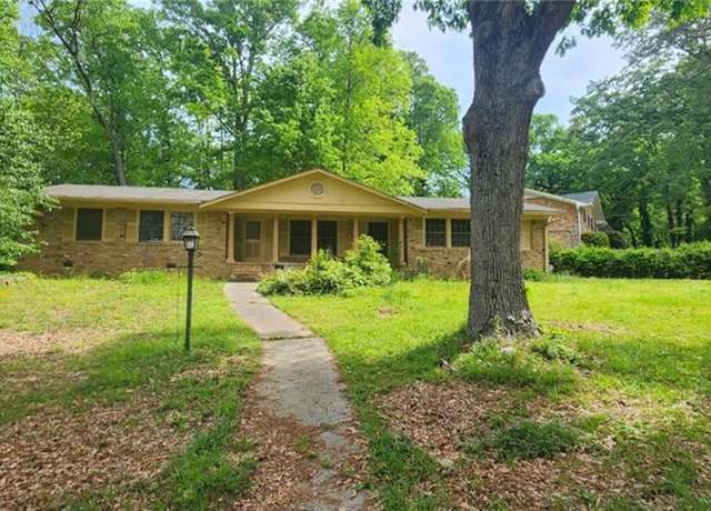 Property at 2886 The Fontainebleau SW, Atlanta, GA 30331, 3 beds, 2 baths