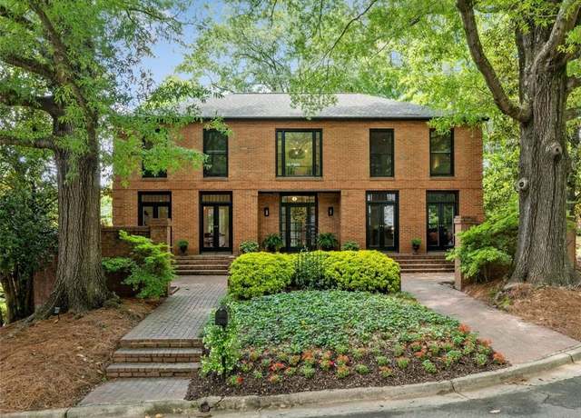 Property at 4411 Paces Battle NW, Atlanta, GA 30327, 3 beds, 3.5 baths