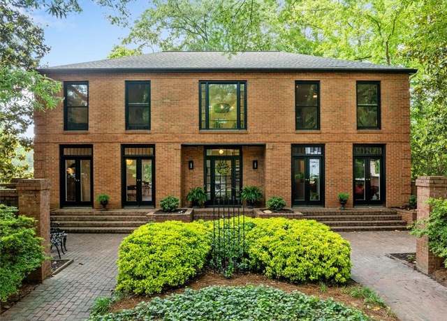 Property at 4411 Paces Battle NW, Atlanta, GA 30327, 3 beds, 3.5 baths