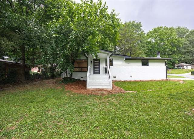 Property at 3042 Monterey Dr, Decatur, GA 30032, 3 beds, 2 baths