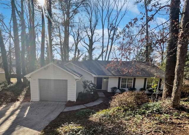 Property at 2268 Turtle Club Dr NE, Marietta, GA 30066, 3 beds, 2 baths