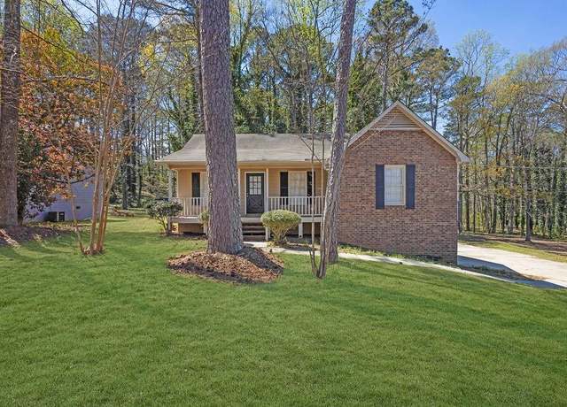 Property at 8633 Hilltop Rd, Jonesboro, GA 30236, 4 beds, 2 baths