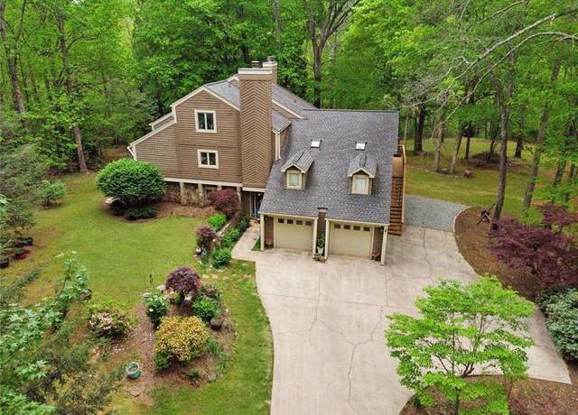 Property at 4761 Gateway Ln, Flowery Branch, GA 30542, 5 beds, 3 baths