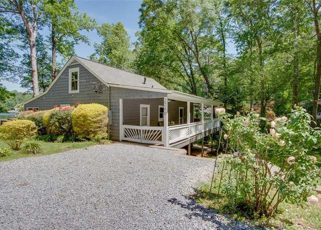 Property at 2240 E Lake Dr NE, Conyers, GA 30012, 3 beds, 2 baths