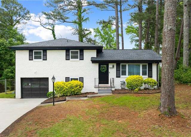 Property at 1934 Glen Echo Dr, Decatur, GA 30032, 4 beds, 2 baths