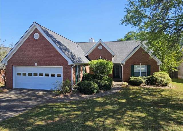 Property at 41 Ludwick Ln, Lawrenceville, GA 30046, 3 beds, 2 baths