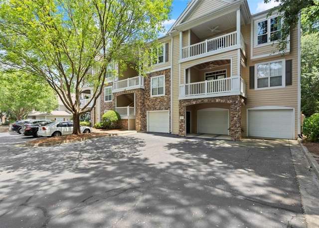 Property at 632 Sandringham Dr, Alpharetta, GA 30004, 2 beds, 2 baths