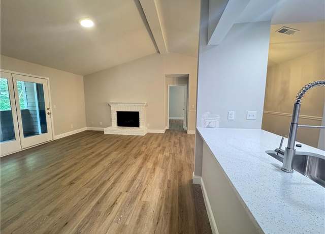 Property at 308 Warm Springs Cir, Roswell, GA 30075, 2 beds, 2 baths