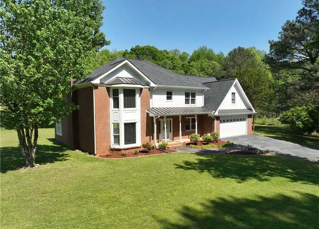 Property at 2156 Fairway Cir, Duluth, GA 30096, 4 beds, 3.5 baths