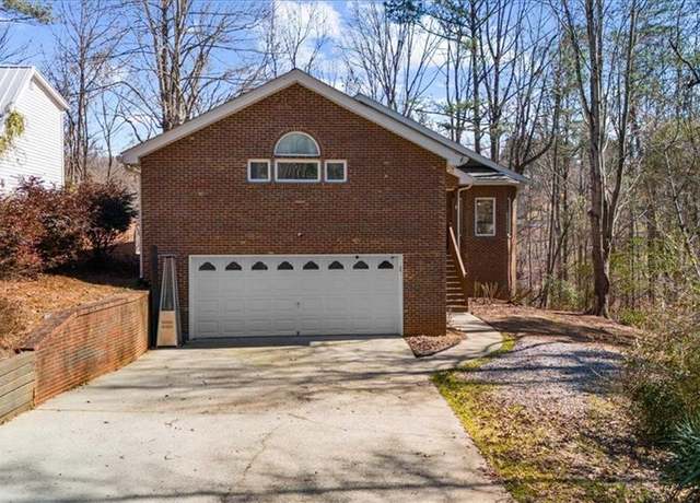 Property at 6137 White Oak Dr, Flowery Branch, GA 30542, 4 beds, 3 baths