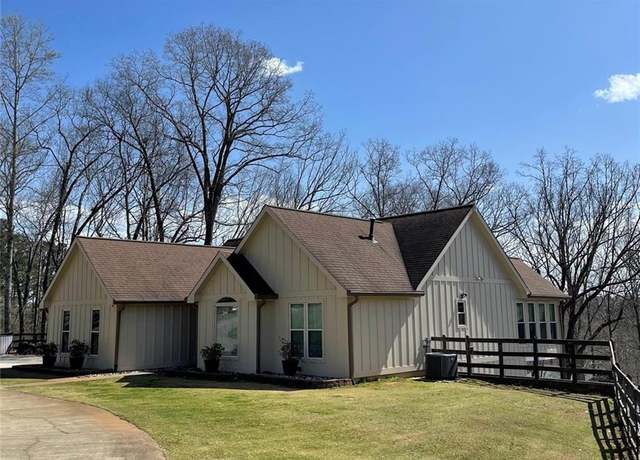 Property at 8 Colonial Club Dr SE, Acworth, GA 30102, 3 beds, 3 baths