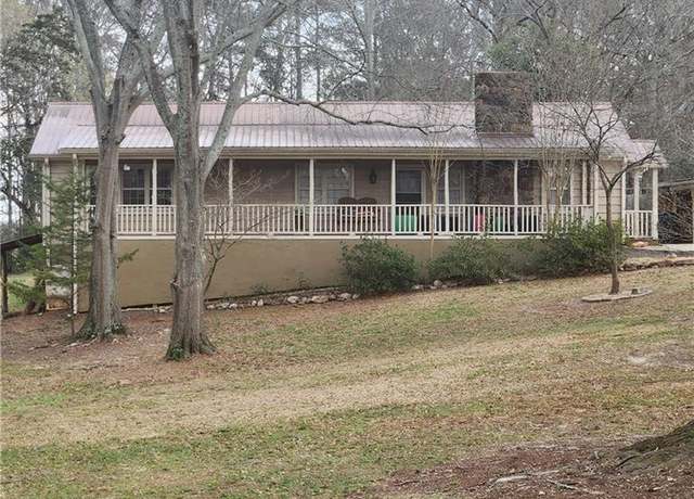 Property at 582 S Cherokee Rd, Social Circle, GA 30025, 4 beds, 2 baths