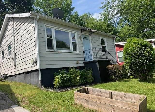 Property at 286 Booker St SW, Atlanta, GA 30315, 2 beds, 1 bath