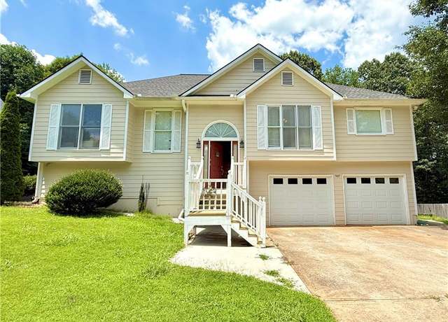 Property at 507 Legacy Park Ln, Powder Springs, GA 30127, 3 beds, 2 baths