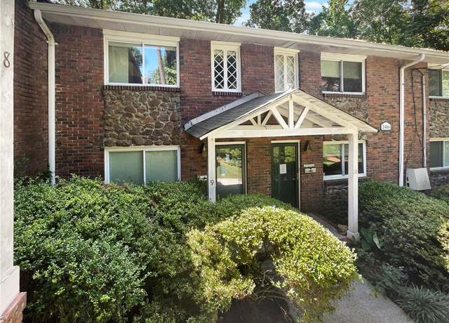 Property at 2416 Peachwood Cir NE #9, Atlanta, GA 30345, 2 beds, 1.5 baths