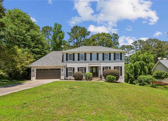 Property at 3145 Indian Hills Dr NE, Marietta, GA 30068, 4 beds, 2.5 baths