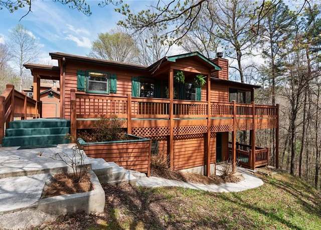 Property at 3031 Mineral Bluff Hwy, Mineral Bluff, GA 30559, 3 beds, 3 baths