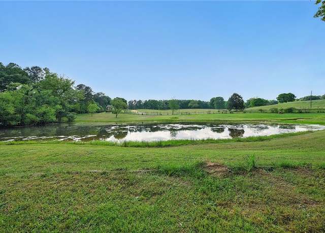 Property at 87 Old Martin Rd SW, Cartersville, GA 30120, 4 beds, 4 baths