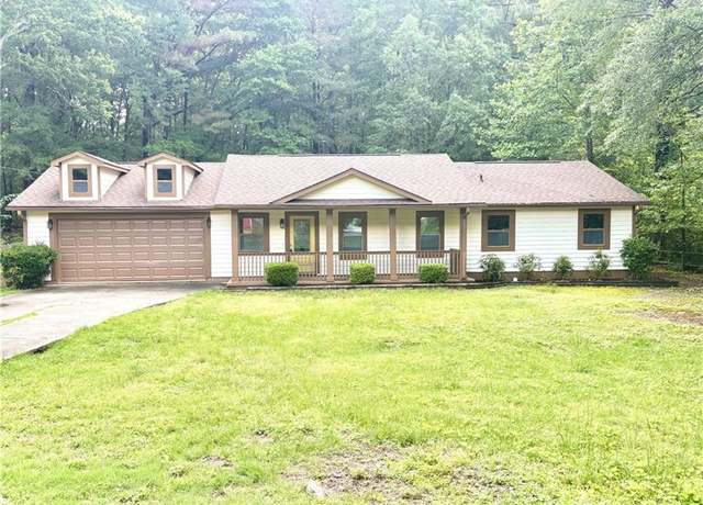 Property at 6832 Shangrila Way, Riverdale, GA 30296, 3 beds, 2 baths
