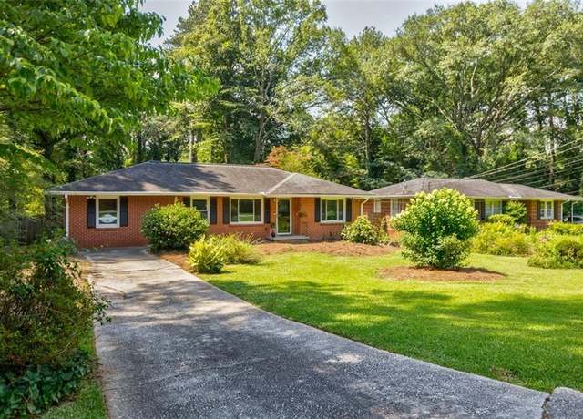 Property at 2343 Hunting Valley Dr, Decatur, GA 30033, 3 beds, 2 baths