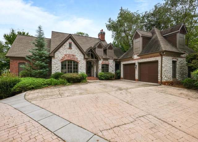 Property at 2121 Kensington Gates Dr NW, Kennesaw, GA 30152, 5 beds, 4.5 baths