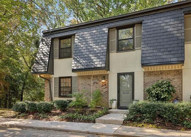 Property at 224 Triumph Dr NW, Atlanta, GA 30327, 3 beds, 2.5 baths