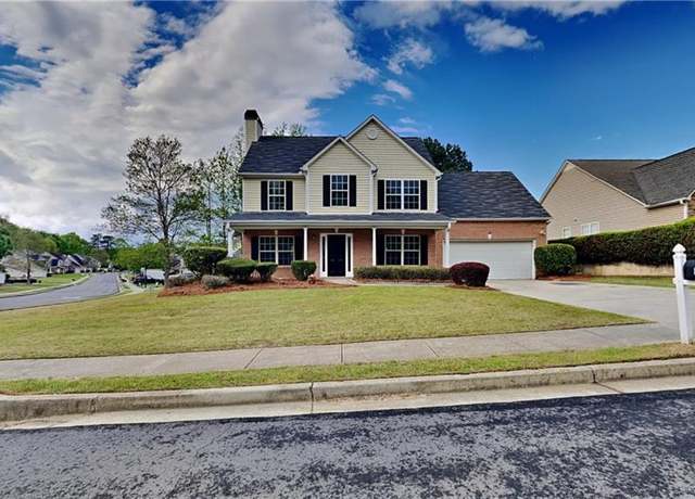 Property at 132 Garden Manor Ct, Loganville, GA 30052, 4 beds, 2.5 baths