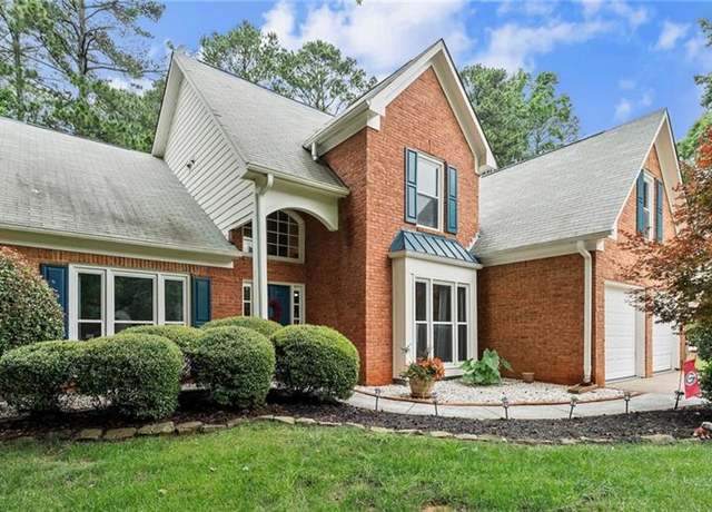 Property at 1340 Gran Forest Dr, Cumming, GA 30041, 4 beds, 2.5 baths