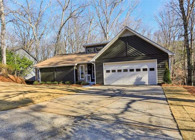 Property at 645 Trailmore Pl, Roswell, GA 30076, 5 beds, 3 baths