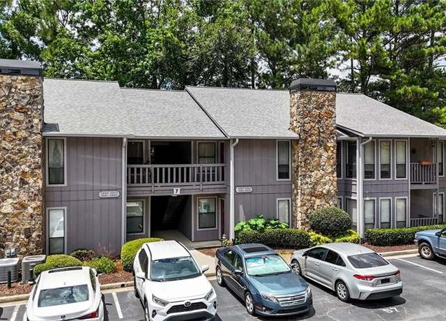 Property at 3893 Woodridge Way, Tucker, GA 30084, 2 beds, 2 baths