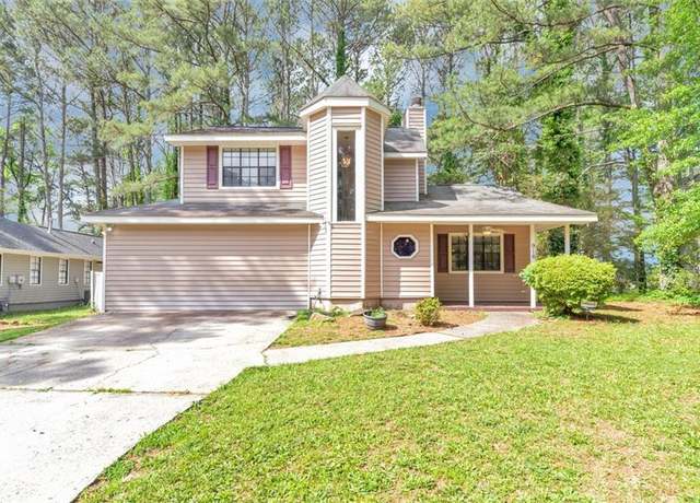 Property at 916 Forest Pointe Way, Jonesboro, GA 30238, 3 beds, 3 baths