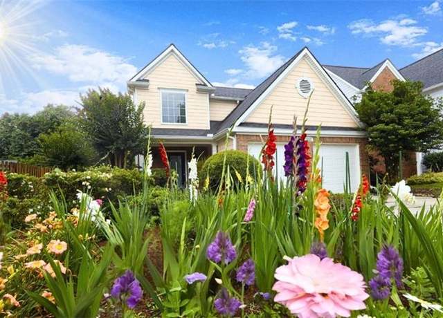 Property at 2230 Ashton Dr, Roswell, GA 30076, 3 beds, 2.5 baths