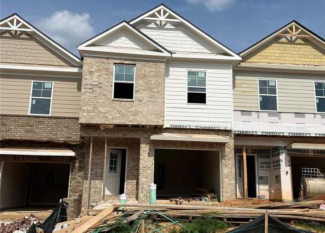 Property at 45 Creekside Commons Dr, Hoschton, GA 30548, 3 beds, 2.5 baths