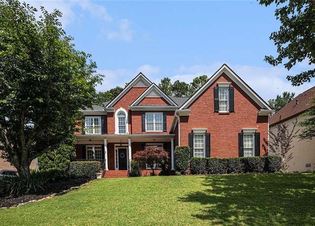 Property at 351 Prestbury Ct, Suwanee, GA 30024, 7 beds, 5 baths