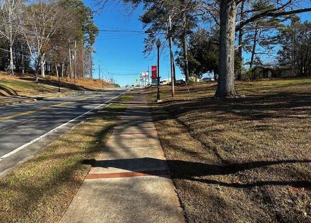 Property at 3430 Holly Springs Pkwy, Canton, GA 30115, 2 beds, 1 bath
