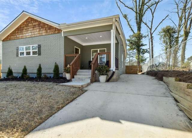 Property at 853 Gaston St SW, Atlanta, GA 30310, 4 beds, 3.5 baths